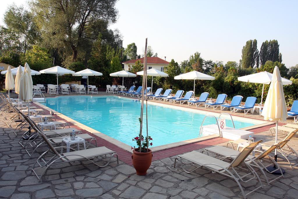 Hotel Galaxy Krepeni Экстерьер фото