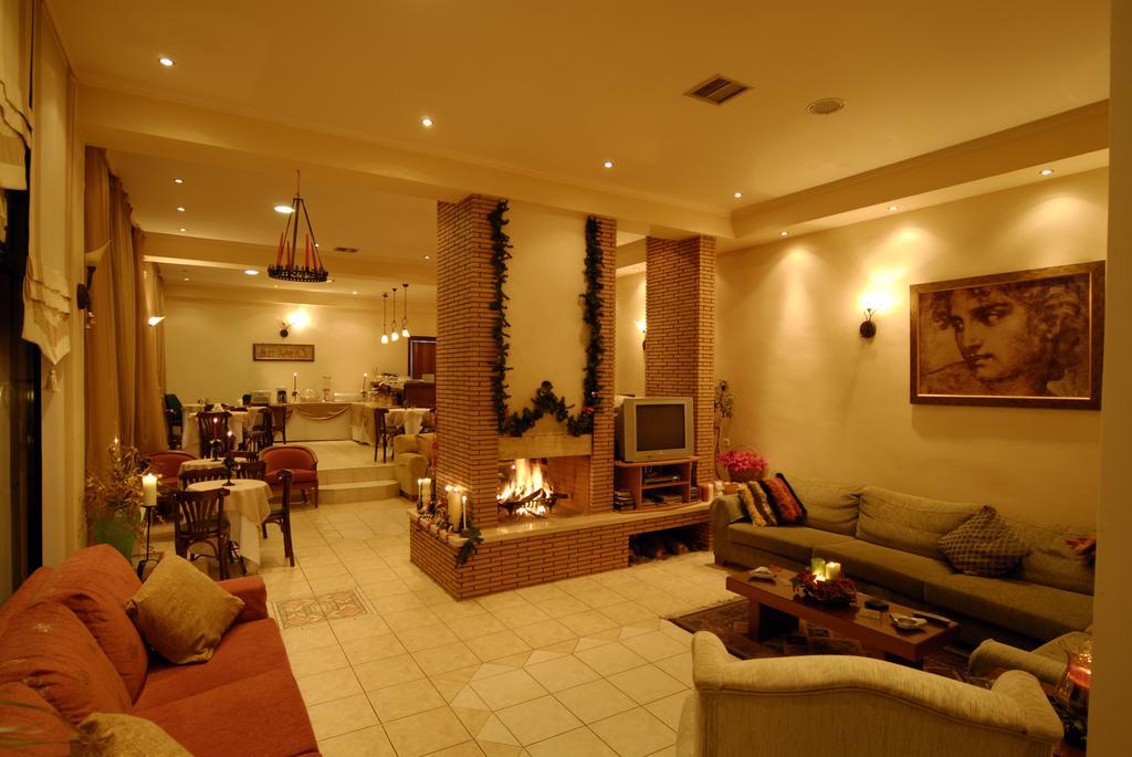 Hotel Galaxy Krepeni Экстерьер фото