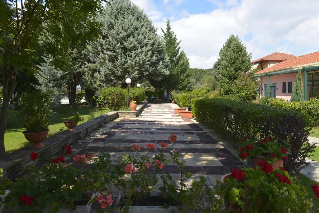 Hotel Galaxy Krepeni Экстерьер фото